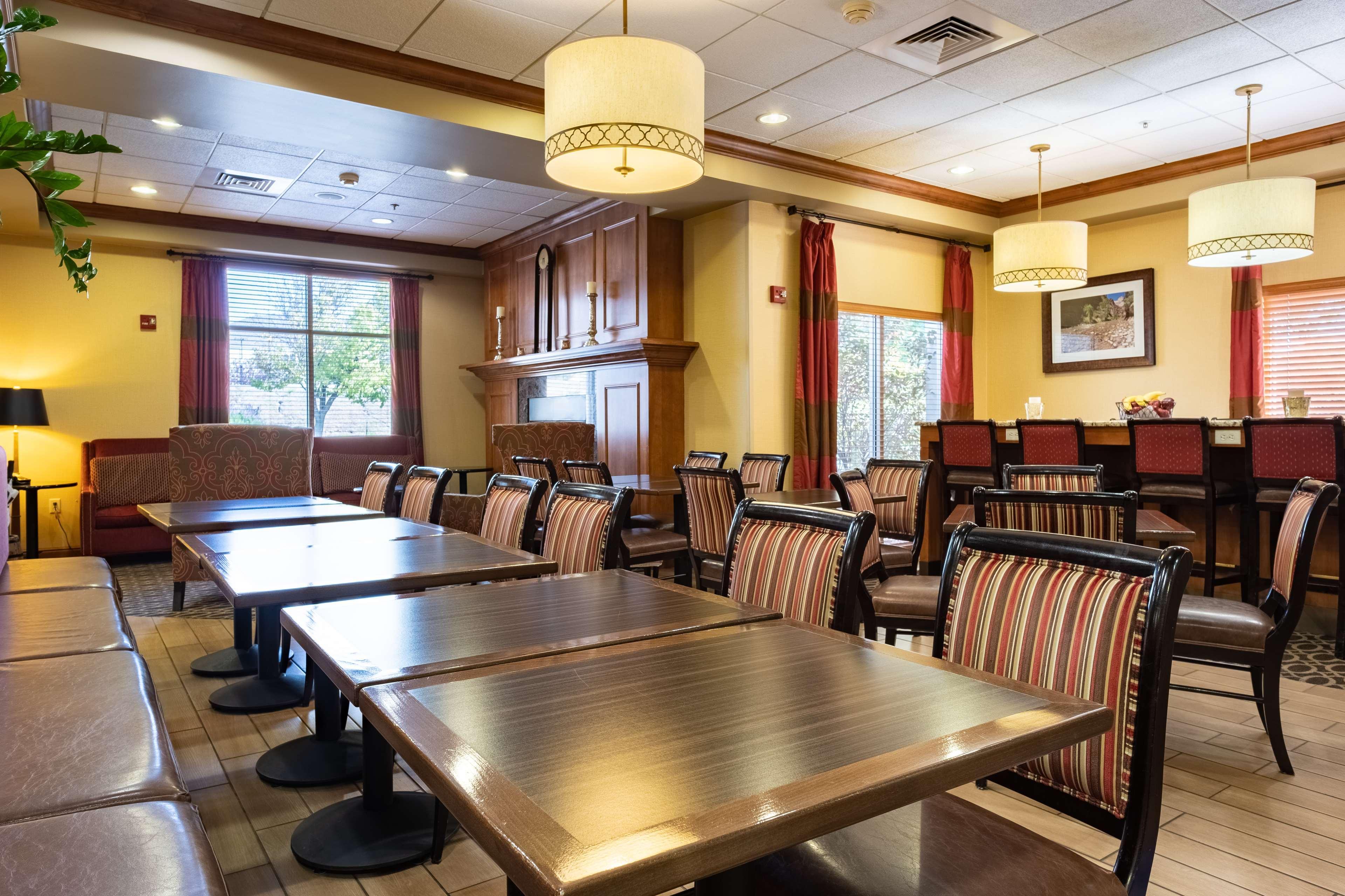 Hampton Inn Richfield Exterior photo