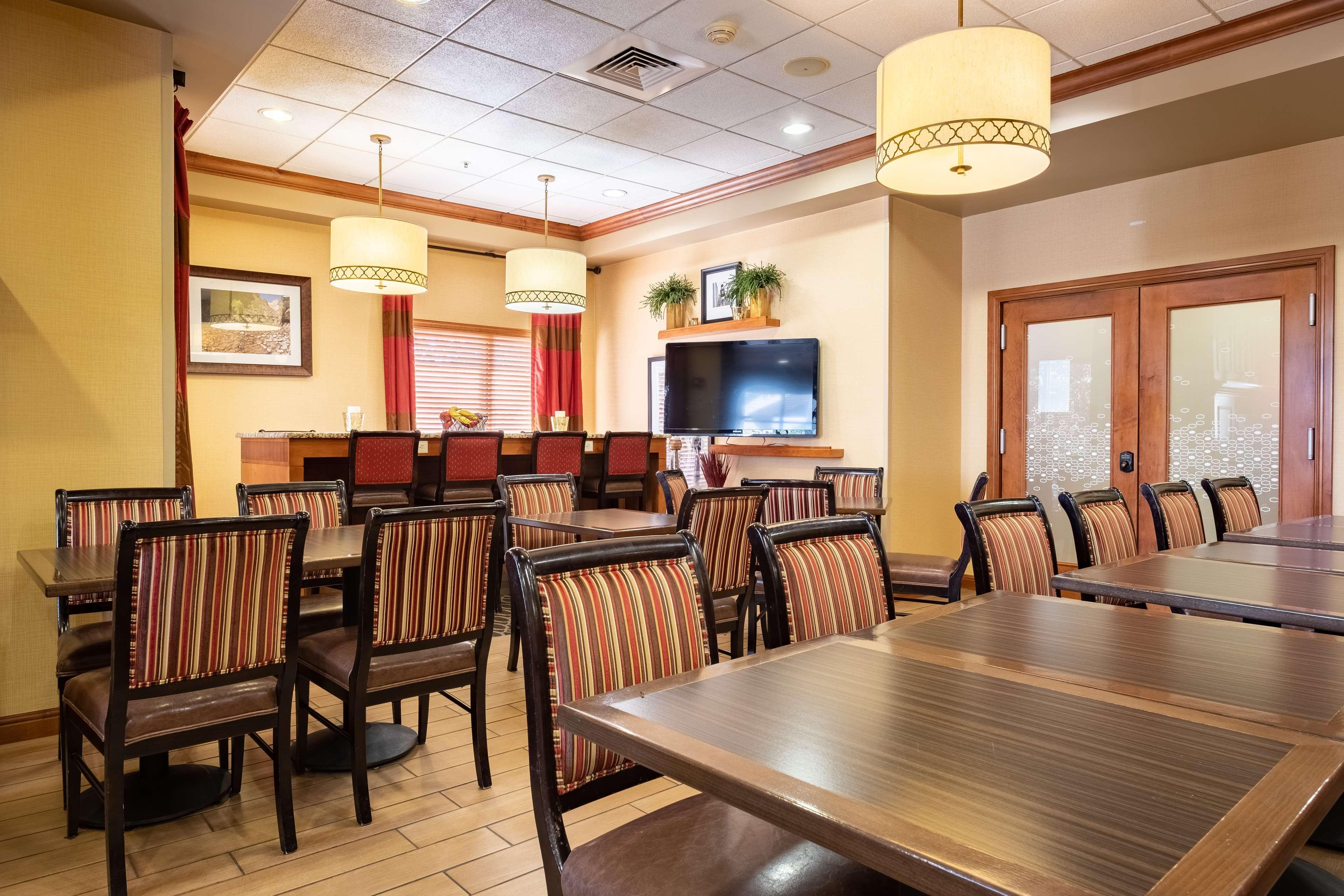Hampton Inn Richfield Exterior photo