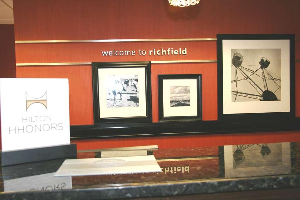 Hampton Inn Richfield Exterior photo