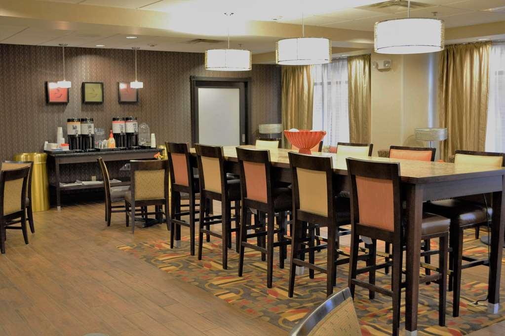 Hampton Inn Richfield Exterior photo
