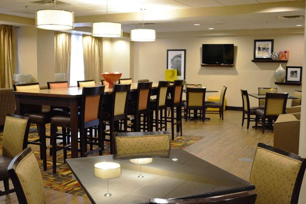 Hampton Inn Richfield Exterior photo