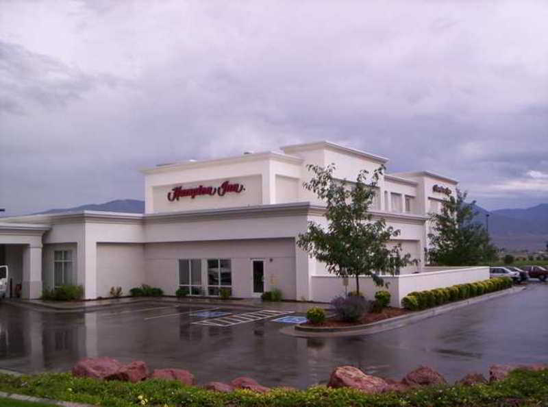 Hampton Inn Richfield Exterior photo
